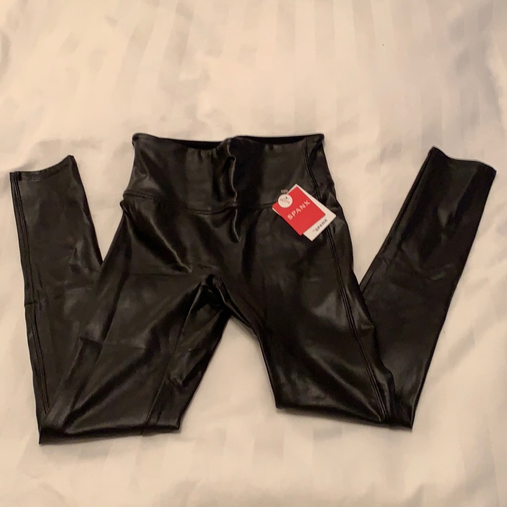 NWT. Spanx Faux Leather Leggings